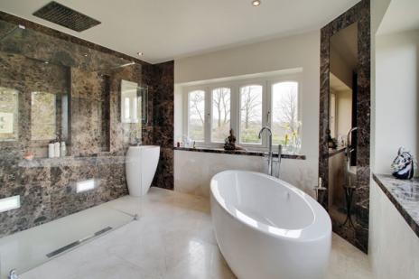Mayfield ensuite bathroom